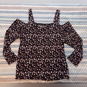 0103- NWT Lane Bryant Leopard Cold Shoulder Top 26/28 Plus